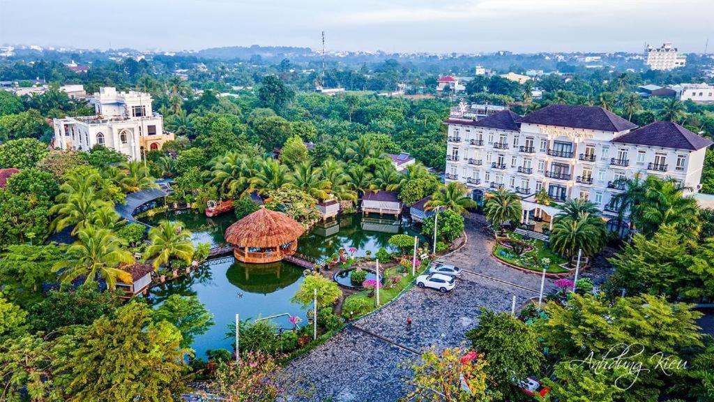 Spring Garden Hotel Lk Long Khanh Ngoại thất bức ảnh