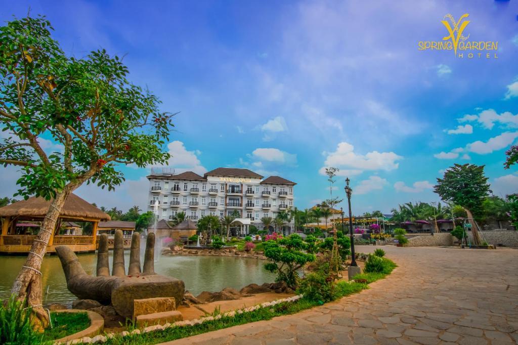 Spring Garden Hotel Lk Long Khanh Ngoại thất bức ảnh