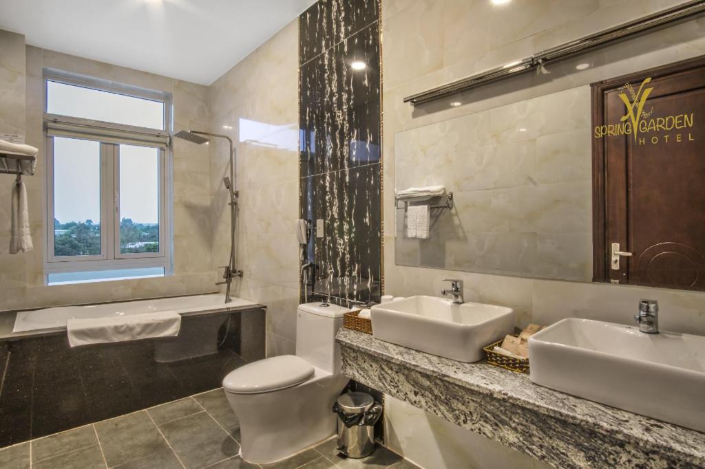 Spring Garden Hotel Lk Long Khanh Ngoại thất bức ảnh