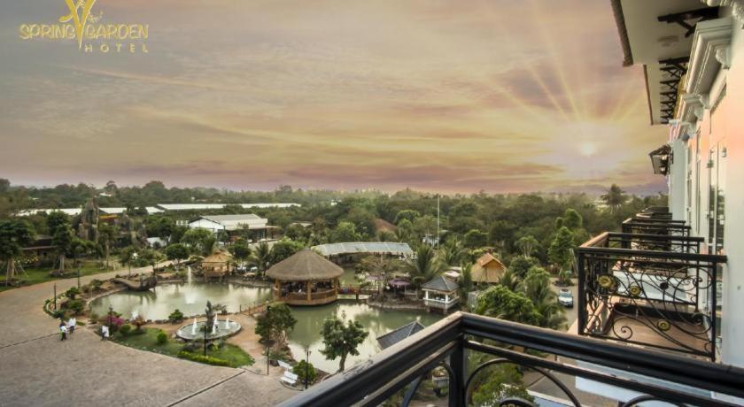 Spring Garden Hotel Lk Long Khanh Ngoại thất bức ảnh